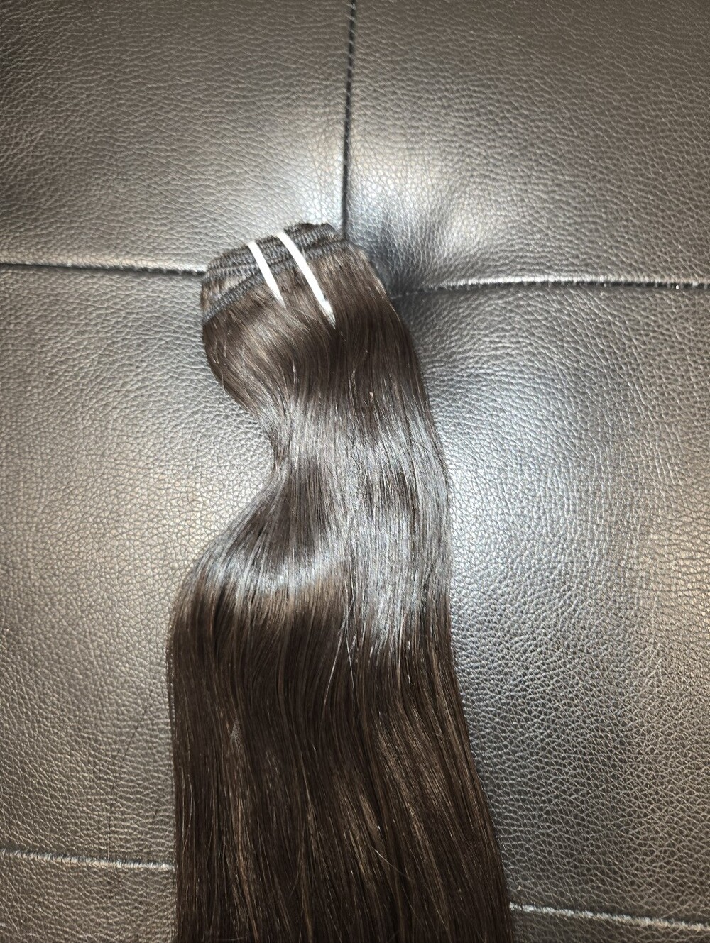 22" Raw Virgin Burmese Straight Weft Bundle - Picture 2 of 2
